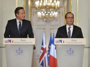Prime Minister David Cameron with President Francois Hollande at the Elysée Palace in Paris, 23 November 2015 